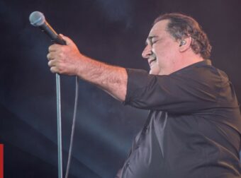 Βασίλης Καρράς: Η ΠΕΔΚΜ αποχαιρετά με θλίψη τον μεγάλο λαϊκό τραγουδιστή