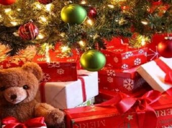 Χριστουγεννιάτικα SMS: 11 ευχές για να ξεχωρίσετε τα Χριστούγεννα. Χρόνια πολλά!