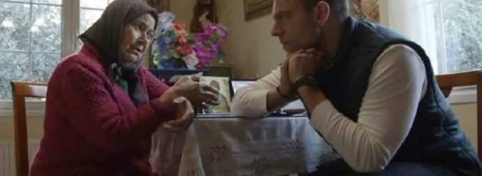 Συνάντηση Κασσελάκη με την ηλικιωμένη που δώρισε ασθενοφόρο – «Το φιλότιμο, το 2023, δεν μπορεί να υποκαθιστά το Κράτος»