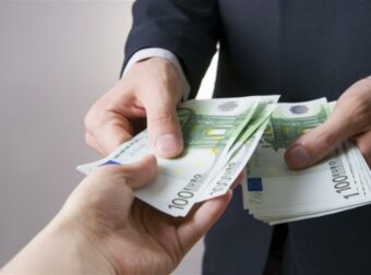 Κατώτατος μισθός: Αυξάνεται πάνω από τα 800 ευρώ – Πότε θα δείτε την αλλαγή στους λογαριασμούς σας