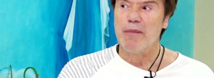 Στράτος Τζώρτζογλου: Η φτώχεια, τα δύσκολα παιδικά χρόνια και ο έντονος έρωτας