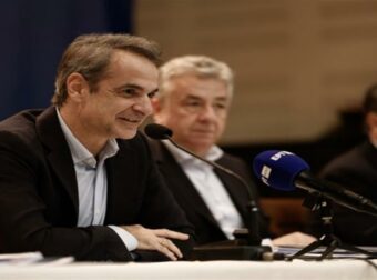 Ξέσπασε ο Μητσοτάκης από την Κρήτη: «Για τον Θεό! Δεν γίνεται να χάνονται νέα παιδιά γιατί δεν φορούν κράνος»