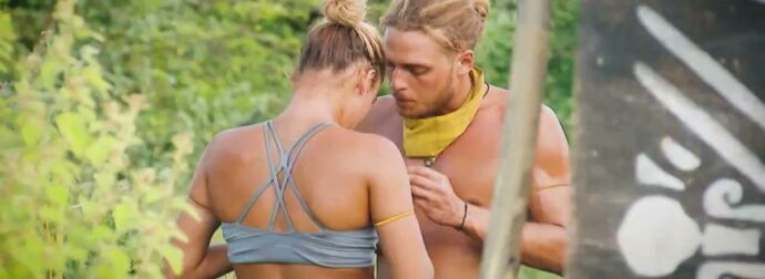 Survivor – Έξαλλη η Βίκυ με τον Νίνο, πέταξε το μικρόφωνο: «Δεν θα μου ξανακάνεις σουτ…»