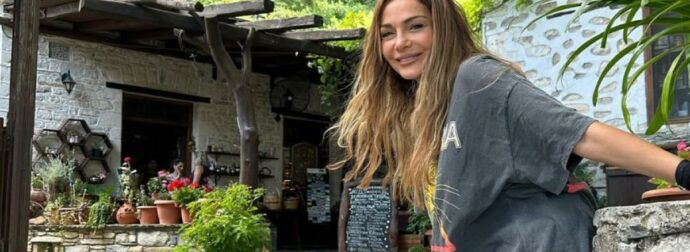 Συγκινημένη η Δέσποινα Βανδή: Έκανε reunion με τους συμμαθητές της από το λύκειο – Η ανάρτησή της