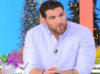 Ετεοκλής Παύλου: Συγκλονίζει για την Παγκόσμια Ημέρα ΑμεΑ – «Εμείς που έχουμε αναπηρία…»