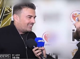 Γιάννης Αϊβάζης: Η αντίδραση σε ερώτηση δημοσιογράφου για μια νέα γυναίκα στο πλευρό του – «Γιατί να εκθέτω τον κόσμο…»