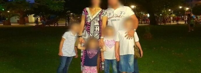 Κατέθετε για 2,5 ώρες η μητέρα του αστυνομικού της Βουλής: «Ήξερα ότι την ξυλοκοπούσε» – Τι είπε για τους βιασμούς