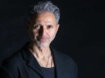 «Δεν επικοινωνεί αλλά…»: Η σύζυγος του Δημήτρη Κόκοτα αποκαλύπτει την ανατροπή με την υγεία του!
