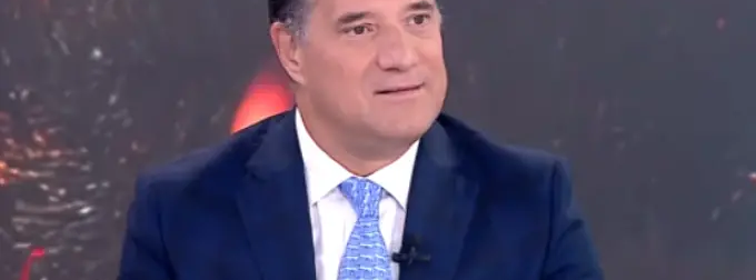 Ο Άδωνις δηλώνει περήφανος για το ΕΣΥ – Δεν είστε φτωχοί άλλα κλαψιάρηδες: «Πώς πάνε διακοπές αφού δεν έχουν;»