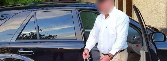 Η αποκάλυψη της 12χρονης κόρης του αστυνομικού της Βουλής στο σχολείο – «Ξέρω τι είναι το γκλομπ, έχω φάει ξύλο με αυτό»