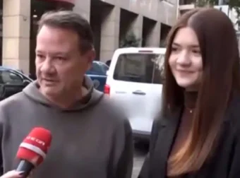 «Θα κάνω αλλαγή χρόνου μαζί με τον μπαμπά μου» – Η 19χρονη κόρη του Απόστολου Λύτρα πρώτη φορά μιλά στην κάμερα              …