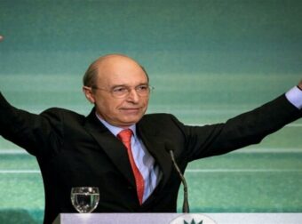 Κώστας Σημίτης: Τα διεθνή ΜΜΕ αποθεώνουν τον πρώην πρωθυπουργό – «Προσπάθησε να εκσυγχρονίσει την Ελλάδα»