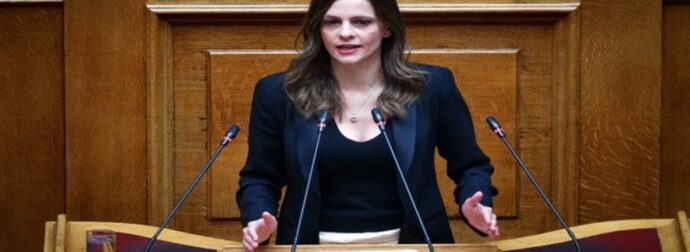 Έφη Αχτσιόγλου: Σε νοσοκομείο του εξωτερικού έπειτα από πρόβλημα υγείας