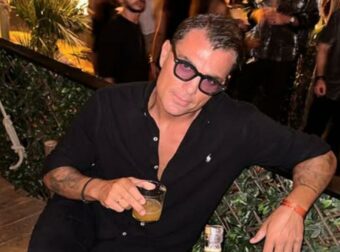 Ο Στέλιος Χανταμπάκης έγινε 39 – Η τούρτα έκπληξη και το πανάκριβο δώρο της Όλγας Πηλιάκη