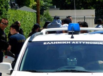 «Με έλεγε σκουπίδι και πόρνη»: Ανατριχιάζει η 32χρονη σύζυγος του δεύτερου αστυνομικού της Βουλής