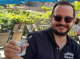Τι είναι το υοειδές οστό που βρέθηκε σπασμένο στον Βασίλη Καλογήρου;