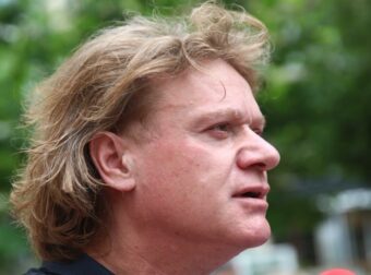 Πέτρος Γαϊτάνος: «Το γονίδιο παίζει ρόλο στην εμφάνισή μου, περπατάω στο βουνό και κάνω ορειβασία»