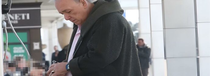 Μικρούτσικος: «Είχα πάθει σηψαιμία & είχα μπει στην εντατική. Πριν πέσω σε κώμα, ακούω…»