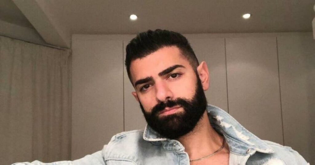 Παντρεύτηκε, άλλαξε ήπειρο, κάνει “χρυσές” δουλειές: Νέα ζωή για τον Σαρμπέλ, γι’ αυτό εξαφανίστηκε από παντού