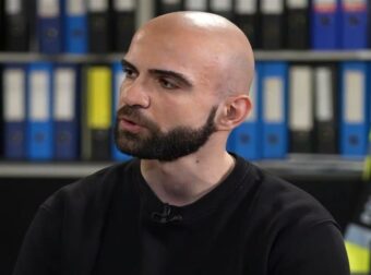 Χρήστος Μάστορας – Ο αστυνομικός που τον σταμάτησε για αλκοτέστ αποκαλύπτει: «Αν δεν έκανα στην άκρη, θα με είχε χτυπήσει»