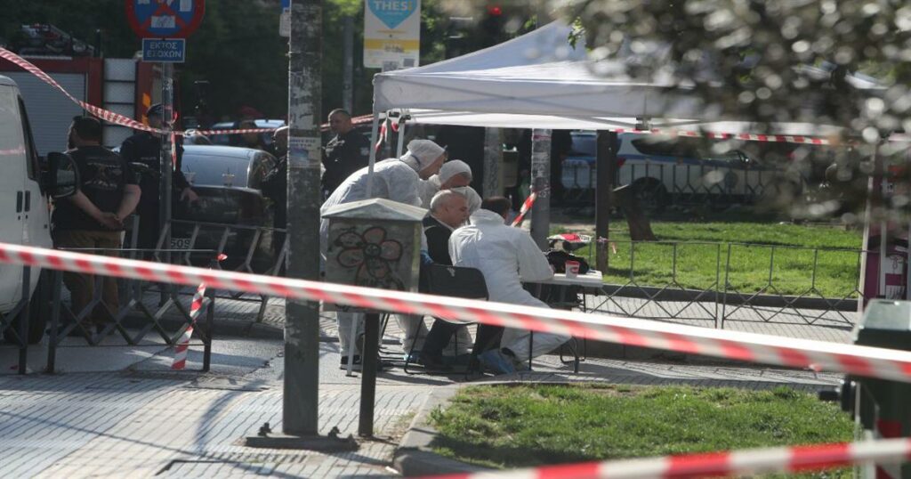 Εκρηκτικά και πυροκροτητές στο σπίτι της 39χρονης στη Θεσσαλονίκη: Ποια η σχέση της με τον «ληστή με τα τατουάζ»