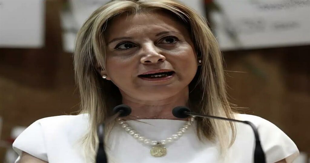 Καρυστιανού για Καρώνη: «Αδίστακτος και σκοτεινός, διαπράττει την μέγιστη ύβρη»