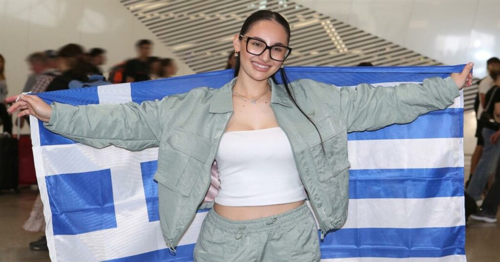 Eurovision 2025: Αυτό είναι το φόρεμα που θα φορέσει η Klavdia – Κατάμαυρο και κλειστό μέχρι τον λαιμό