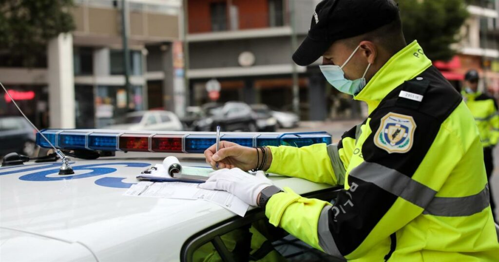 Πρόστιμo 400 ευρώ αν δεν έχετε αυτό το χαρτί στο αυτοκίνητό