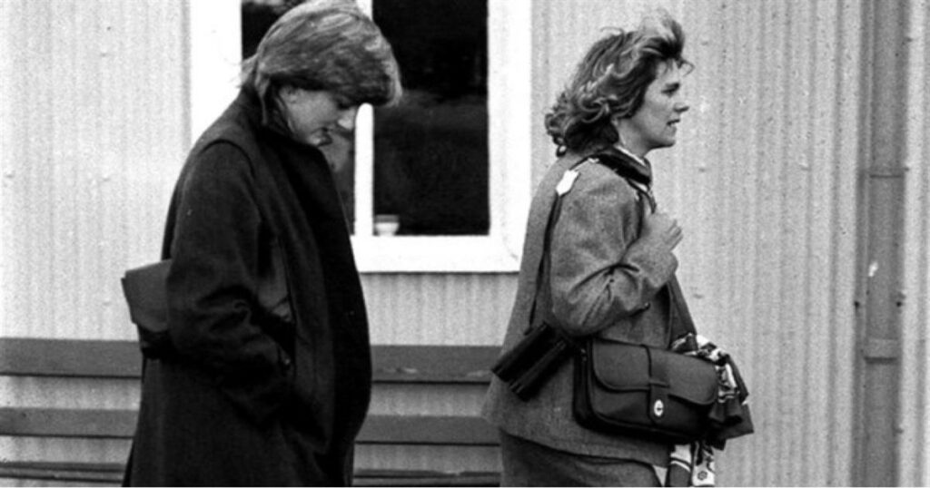 Αποκαλύφθηκε χρόνια μετά: Έτσι κατάλαβε η πριγκίπισσα Νταϊάνα ότι ο πρίγκιπας Κάρολος την απατούσε
