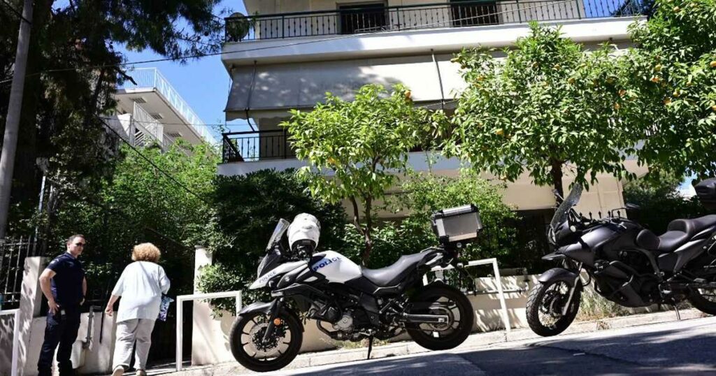 Μητροκτονία στο Χαϊδάρι: Τι όπλισε το χέρι του 50χρονου – Οι μαρτυρίες των γειτόνων