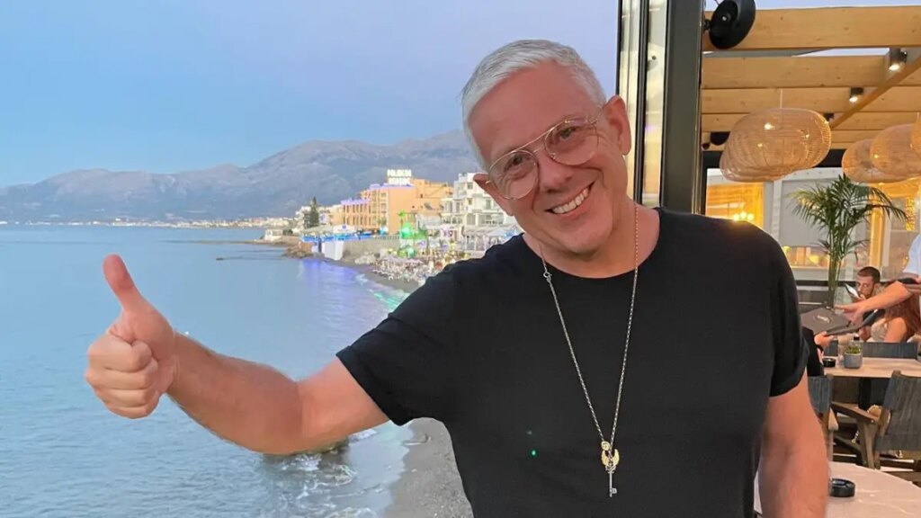 Τάσος Δούσης προς νεόπλουτους: «Κακό είναι τα χρήματα να σε κάνουν μαλ@@α»