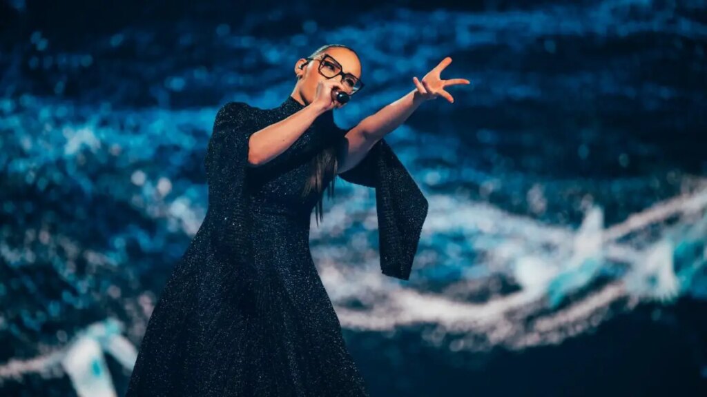 Eurovision: Στη δημοσιότητα το πρώτο βίντεο με την Klavdia για τη συμμετοχή της Ελλάδας