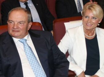 Κώστας Καραμανλής και Νατάσα Παζαΐτη: Σπάνιες στιγμές από την καθημερινή ζωή των διδύμων