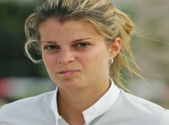 Πιο όμορφη από ποτέ η Αθηνά Ωνάση: Η νέα σπάνια έξοδος της κληρονόμου – Ποια είναι δίπλα της