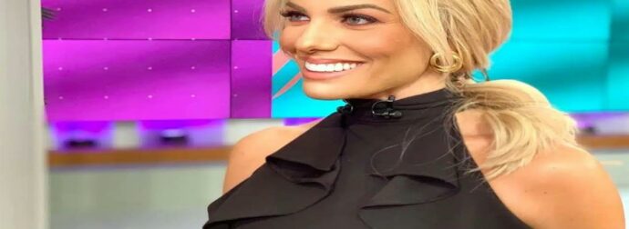 Όλοι συζητανε τις νεες πλαστικες της Μαλεσκου… Της ξέφυγε φωτογραφια χωρις σοφα και…