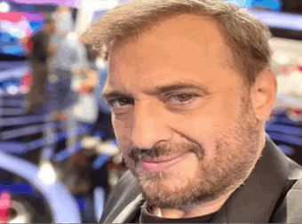 Μελαχινή, καλλονή και γνωστή ηθοποιός: Αυτή είναι η νέα σύντροφος του Χρήστου Φερεντίνου;