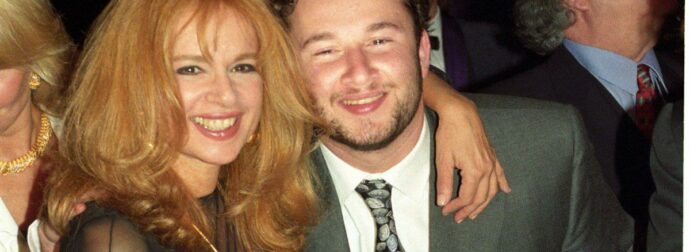 Αλίκη Βουγιουκλάκη: Αγοραστής από το εξωτερικό διεκδικεί το ιστορικό ρετιρέ της στη Στησιχόρου – Στα 3,5 εκατ. η τιμή