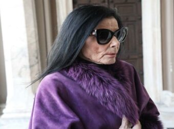 Στο νοσοκομείο η Ζωζώ Σαπουντζάκη: Χαμηλό οξυγόνο για την «Βασίλισσα της Νύχτας»