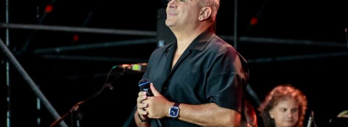 Αντώνης Ρέμος: Έκλεισε συναυλία-υπερπαραγωγή στο Ντουμπάι το Μεγάλο Σάββατο!