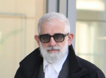 Πέτρος Φιλιππίδης: Επιστρέφει στο θέατρο – «Είναι η πρώτη φορά μετά από πολλά χρόνια που χαμογέλασε»