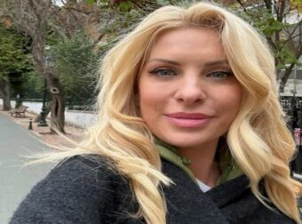 Ούρες στα νυχάδικα: H Ελένη Μενεγάκη έκανε το χρώμα της σεζόν και όλες τρέχουν να το κάνουν