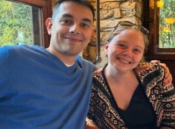 Κώστας Σαμαράς: Το σπαρακτικό μήνυμα για την αδελφή του, Λένα, την Πρωτοχρονιά – «Για εμάς είσαι πάντα εδώ»