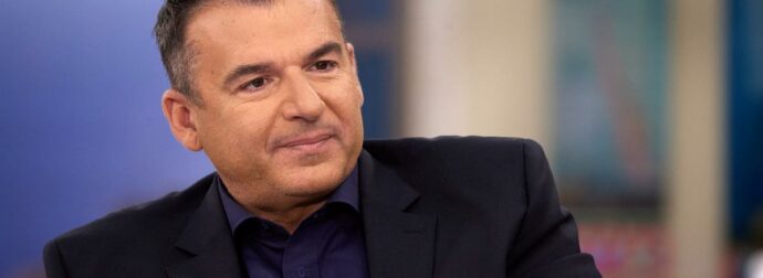Γιώργος Λιάγκας: Έπεσε από τις σκάλες του σπιτιού του – Η Αντωνά τον μετέφερε νοσοκομείο!