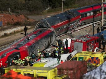 Σιδηροδρομικό χάος στην Ισπανία: Δύο νέα ατυχήματα μετά την τραγωδία με τους 42 νεκρούς – Κατέρρευσε τοίχος πάνω σε τρένο