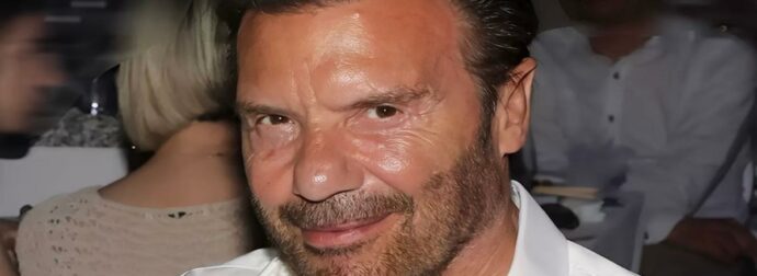 Στράτος Τζώρτζογλου: «Μου έχει συμβεί να έρχονται στο θέατρο για να δουν τα οπίσθıά μου και όχι την ερμηνεία μου»