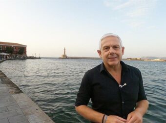 Ξέσπασμα Τάσου Δούση: «Η Ελλάδα κατρακυλάει ξανά στον λαϊκισμό – Οι τσαρλατάνοι είναι παντού»