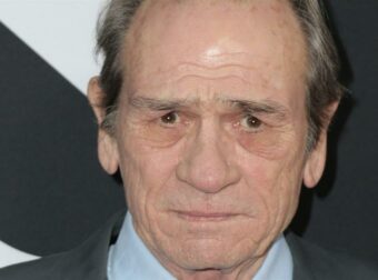 Τόμι Λι Τζόουνς: Η πρώτη αντίδραση μετά τον θάνατο της κόρης του, Βικτόρια