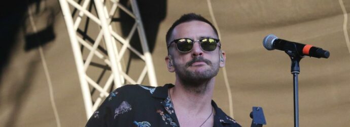 Τσακαλάκος για Eurovision: «Όταν με πήραν τηλέφωνο από την ΕΡΤ, η πεθερά μου άρχισε να με χτυπάει»