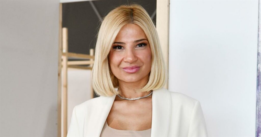 Φαίη Σκορδά: Γάμος σε κλειστό κύκλο – Γιατί κρατά σας “επτασφράγιστο μυστικό” τον άνθρωπο που της έκλεψε την καρδιά