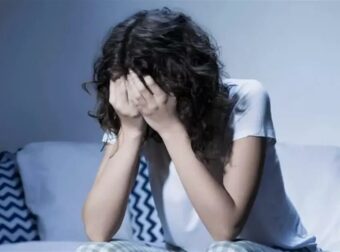 Ξέρατε ότι το να ξυπνάτε στις 3 ή 4 τα ξημερώματα είναι ένα ξεκάθαρο σημάδι ότι…